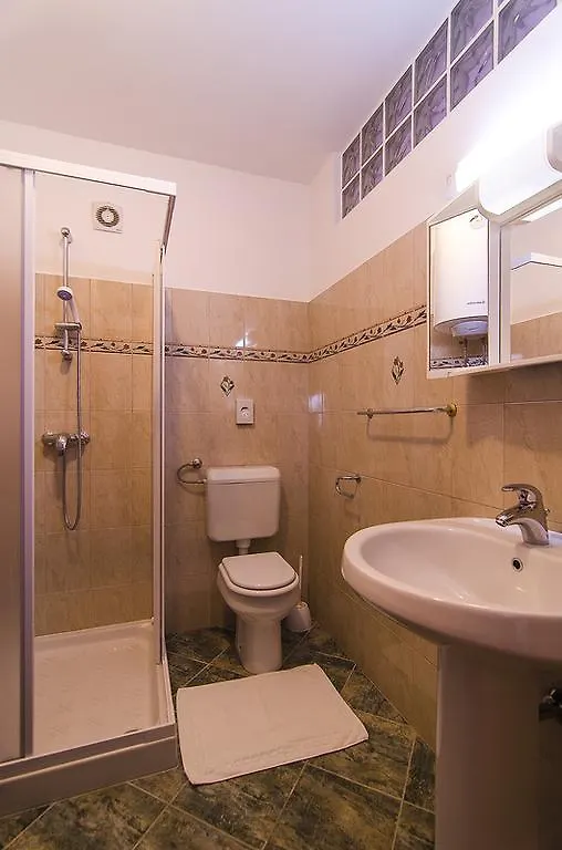 Apartments Skoko 1218 Premantura