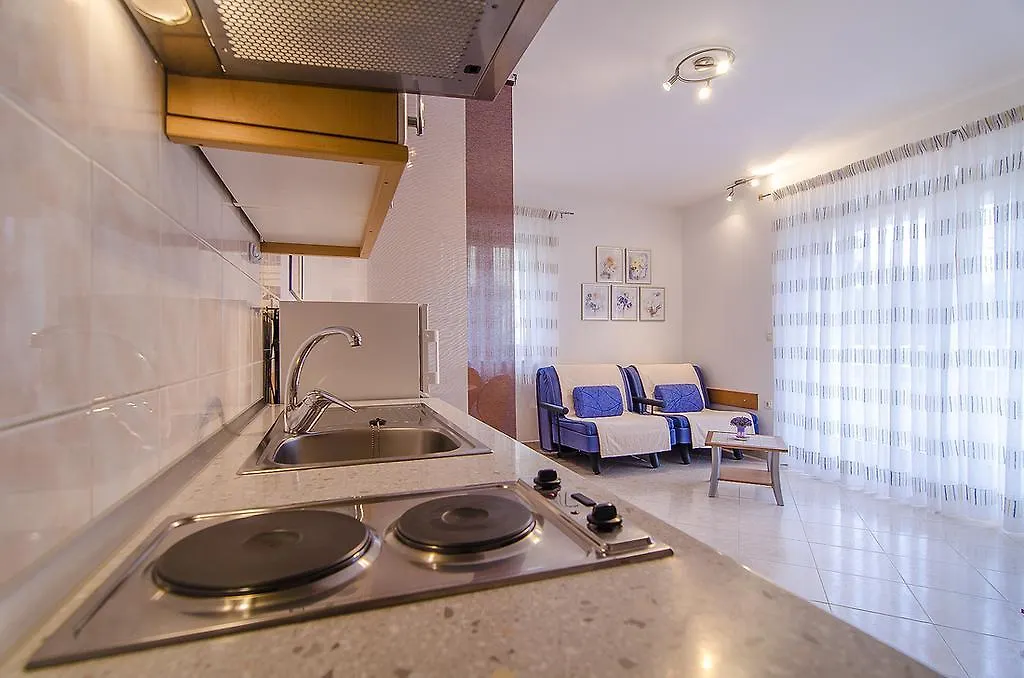 Apartments Skoko 1218 Premantura