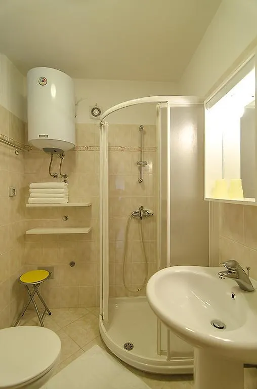Apartments Skoko 1218 Premantura