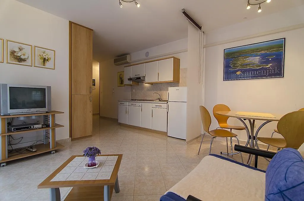 Apartments Skoko 1218 Premantura